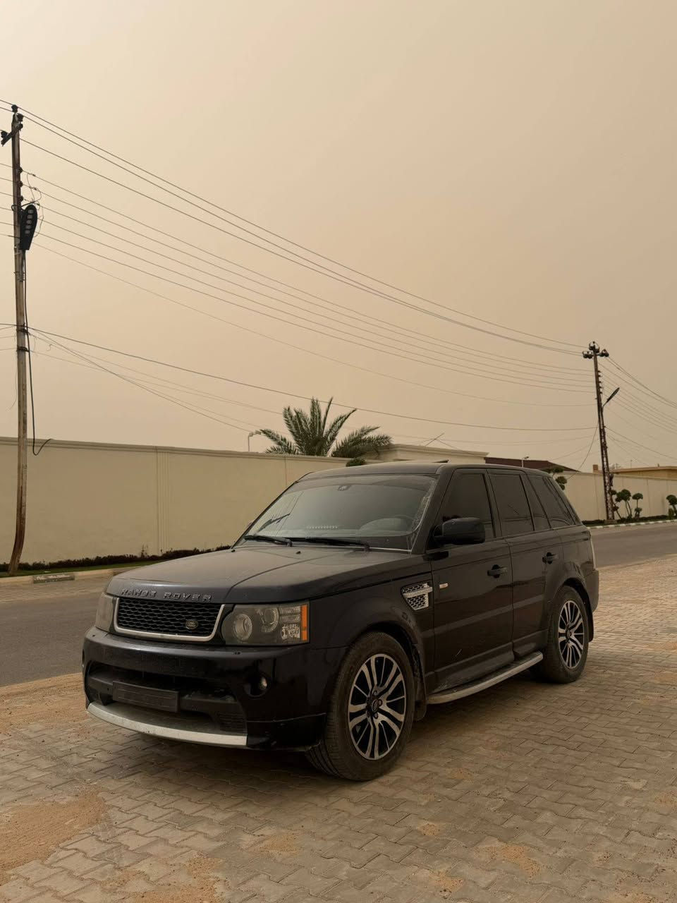 موديل ٢٠١٢ محرك عادي مو سوبر سيارة جاهزة من كلشي شغال ومضمون بيهه بخ صبغ فقط البنيد كلير اثر جراد بسيط رقم بغداد تحويل مباشر السعر ١٢٥$ العنوان بغداد شارع فلسطين قرب الجامعة المستنصرية او بعد جزيرة بغداد السياحية حسب التواجد ***********
