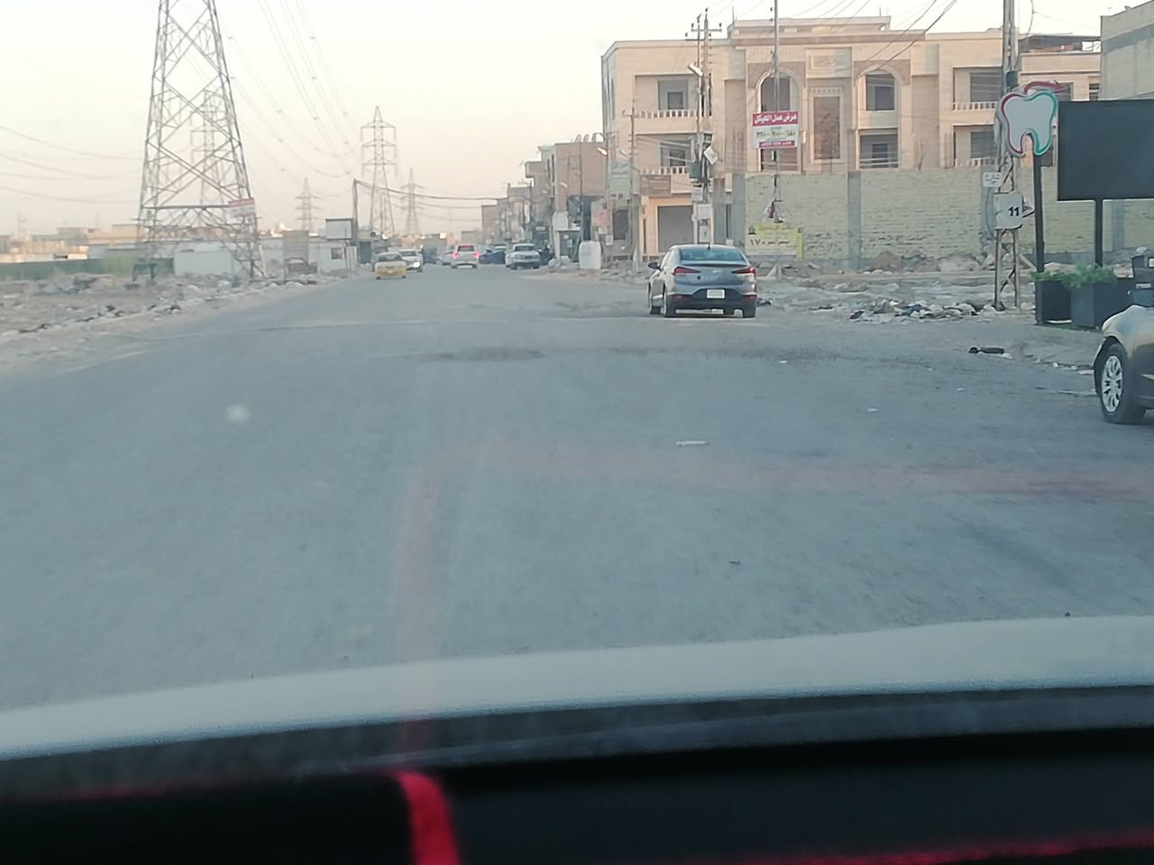 قطعة أرض للبيع موقع مميز مساحة القطعة ١٠٠ متر تجاري واجهة ٥ امتاروإنزال ٢٠ متر شارع عريض ١٥متر موقع القطعة حي الرئاسات مقابيل الجمعية مال الدورة تبعد عن جسر الطابقيين مال الجادرية ٥ دقايق توزيع جديد إلى رئاسة الوزراء طابو ملك صرف سكني تفتح بيان وتقرر وتستلم سند باسمك للاستفسار الاتصال على الرقم *********** علما اني صاحب القطعة مباشرة
