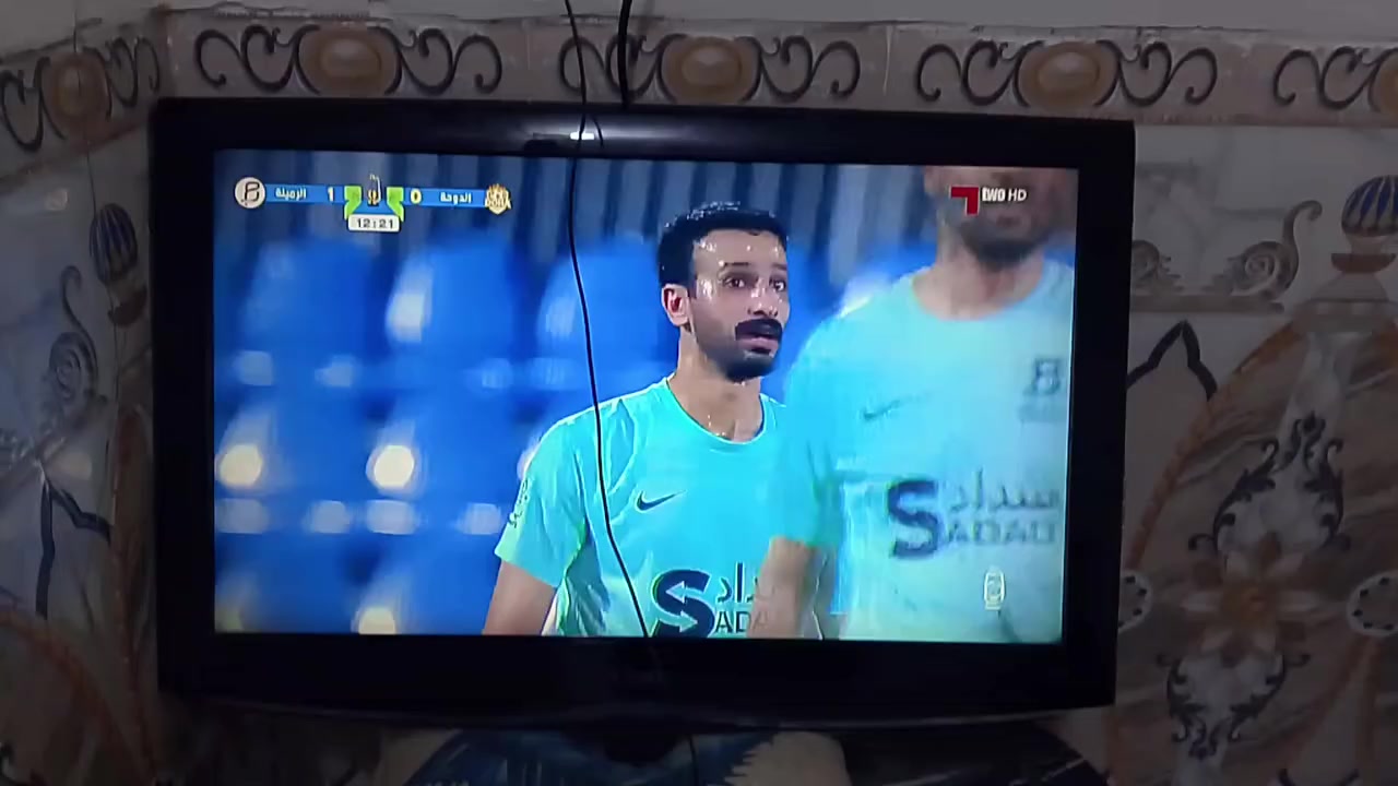 من رخصة الادمن المحترم عندي تلفزيون للبيع بس الصوت بي وشوشه هالموجود 30 قفل جاهز هو والريمونت *********** 
وات ساب يفيد الكاميرات هم
