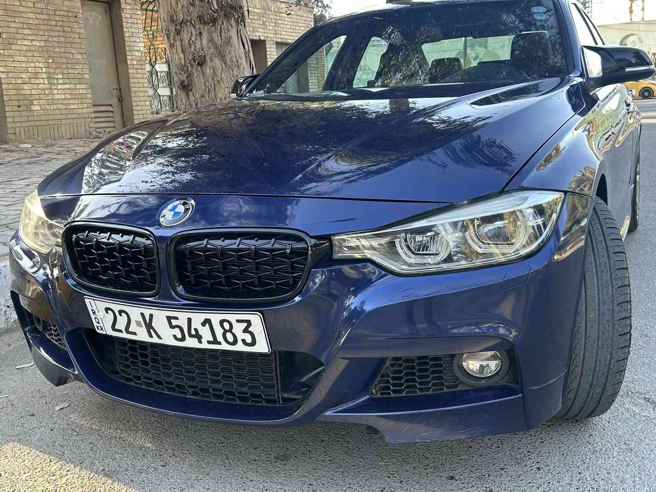 Bmw 330i xdrive 2.0 للبيع
ماشية 121 الف كيلو 
السيارة جاهز من كلشي 
السعر ١٥٨ $ 
التواصل خاص او واتس ***********
