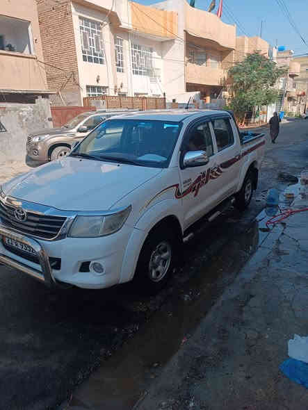 سلام عليكم بيك اب هايلوكس موديل 13 فور ويل رقم سليمانيه بسمي محرك مامفتوح ماشيه 200 سياره جديده العنوان بغداد ***********
