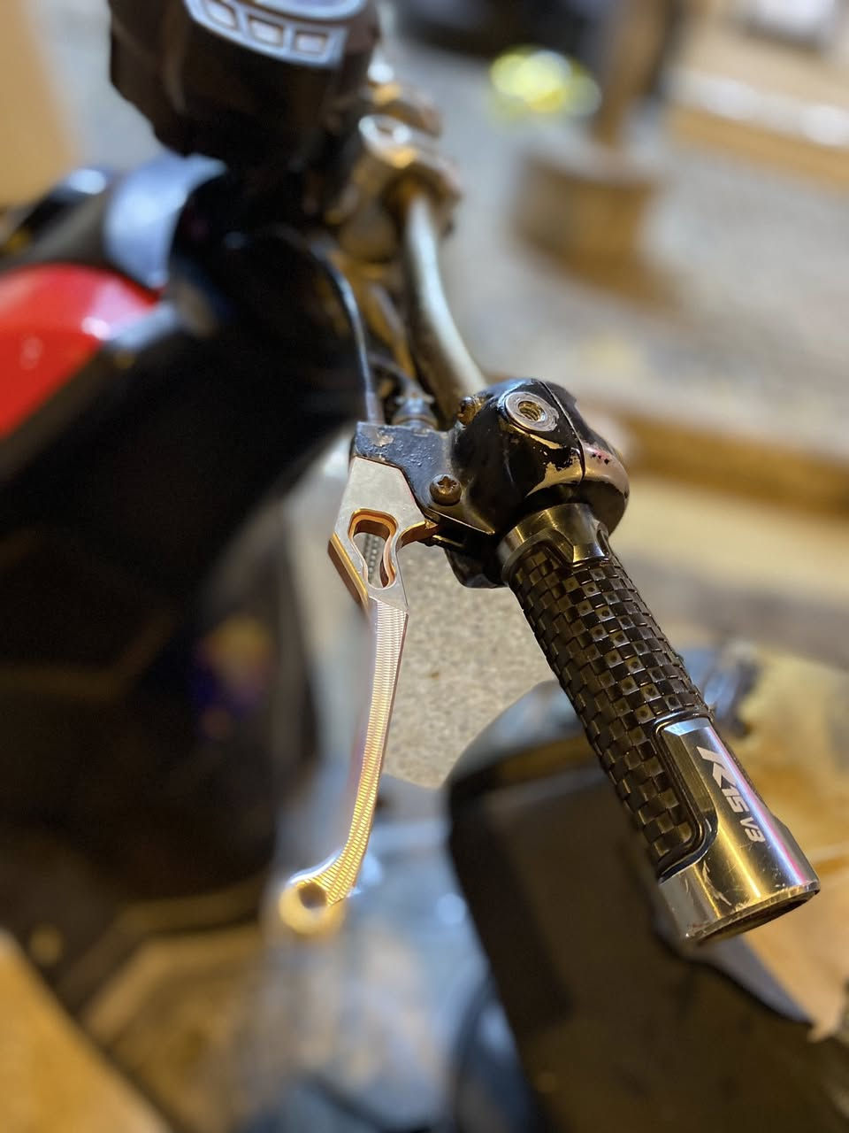 سلام عليكم سكنس جبلي دراجه كلشي ما ناقسه سلف كهربايات كله شغاله دراجه ما مفتوحه دراجه مزوده
💞 سكان صاعب بريك قطره 💞
عنواني قبله حي المهندسين 😍💁🏻‍♂️
سعر واحد و٢٥٠
رقمي ***********
