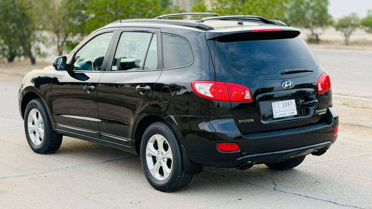 السلام عليكم سنتافيا موديل 2009خليجي رقم بصره سنويه لغاية28 فول مواصفات واحد ع واحد فتحه تحكم ستيرن اشاره بلمري سبعه راكب 6سلندر كفاله عامه مكفوله من الضربه ومن الصبغ ومن التبديل تبريد 3قطع ثلج مكينه وكير جدد حداده جديده السياره ع وضع الشركه العنوان بصره السعر 122للاستفسار ***********
