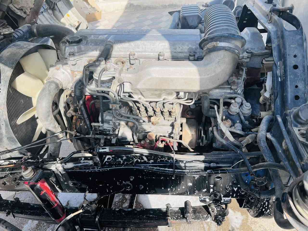 سلام عليكم شباب بسبب الوعود الكاذبه طيرا للبيع. رقم بغداد لوحات انكليزي بسمي مشروع وطني اربع اصفاح ينفتحن 80 ارتفاع تخم تاير تخم ويل اكروم اسبيرات 2تعليك  صناديك استيل 2.  تانكي فافون 300 لتر  مكينه 80 عادي  كير اكسن سوبر السياره مكفوله شاصي مكينه كير اكسن قماره  مكان السياره ناصريه قلعه سكر *********** السياره جاهزه لشغل بوجهك طول السياره (7) اله مو 6 وربع 👉ابلاد السياره ما ملعوب بيه 🙏🏻
