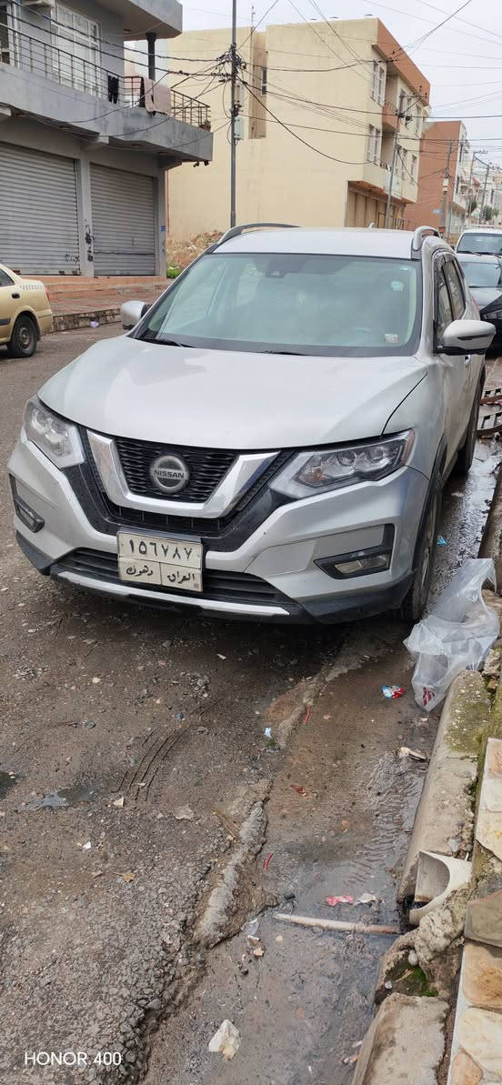 نيسان روج 2019 SV فول ماعدا الفتحة صبغ 2 قطعة ويوجد تعديل بارد ماشية 117944 هاتف *********** سعر 168ورقة تواجد دهوك
