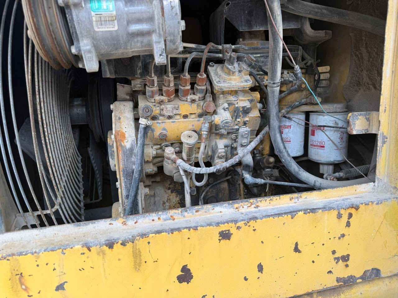 السلام عليكم لبيع كوماتسو حجم ١٢٠ كير جديد محرك خير من الله تخم تأير جديد تبريد مكاني بغداد جسر ديالى جديد بصف جسر ***********
