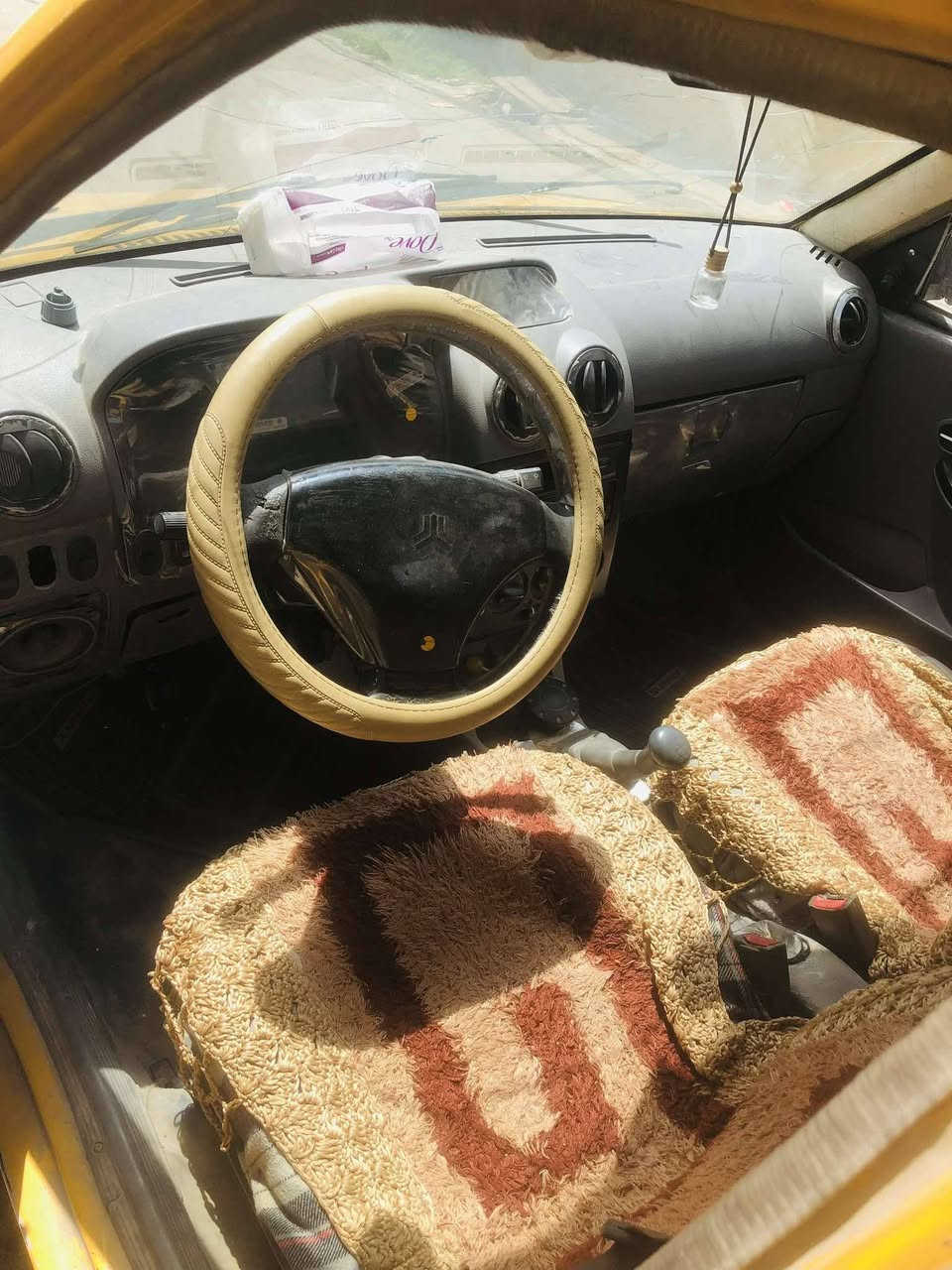 سلام عليكم للبيع سايبه سياره حلوه مال جناي كهربائيات كله شغاله سياره ماذب عليه فلاس جاهزه يعني كبل لشارع تشتغل السعر مليون ونص وبيه مجال ***********
