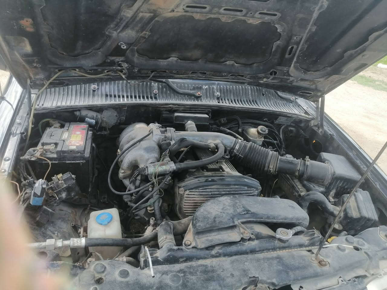 كيه سبورتج موديل ١٩٩٣ كير عادي محرك ٢٠٠ مصبوغه عام جماليه
السعر ٥٥ وبه مجال العنوان ابو غريب
***********
