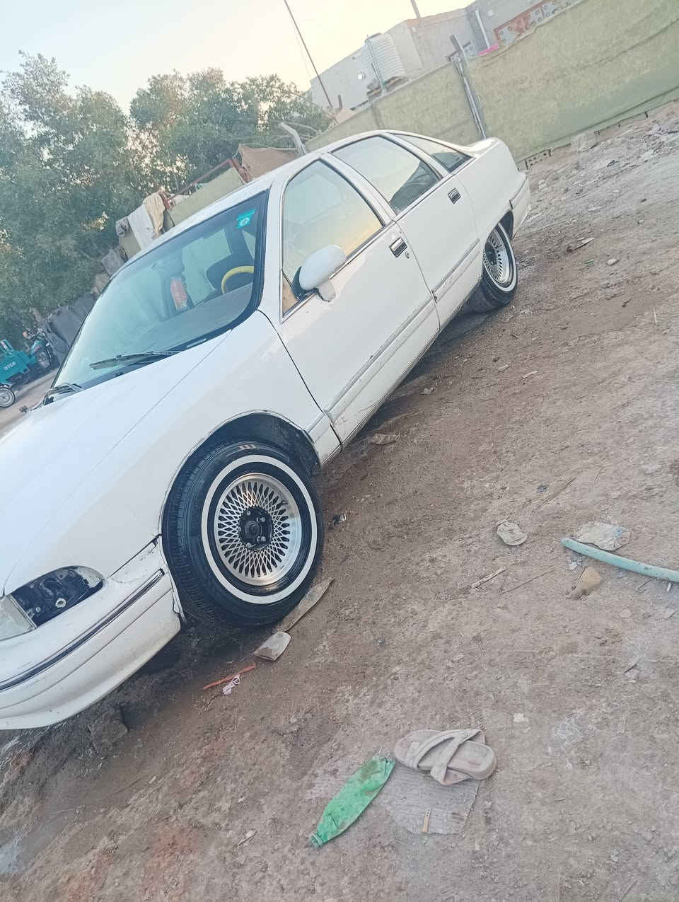 السلام عليكم شباب سياره للبيع دولفيبن موديل 92كهربايات كله شغال تخم تاير جديد رقم انكليزي كربلاء سنويه ال28 خصوصي بسمي السياره خير من الله السعر 27وبيه مجال كير مكينه البلاديه مكاني بابل مامتواجد على الفيس هذا رقمي الاتصال فقط ***********السياره مال واحد مستعجل على البيعه
