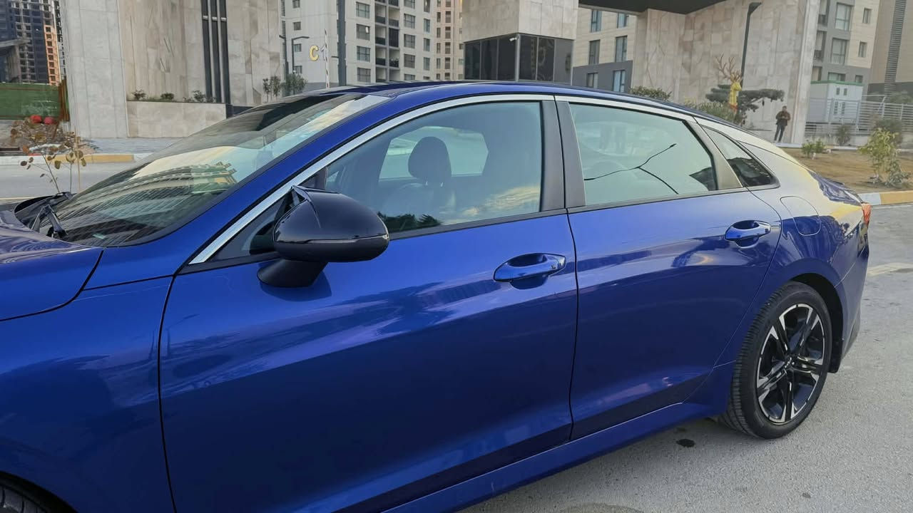 بسبب الوعود الكاذبة
K5 2022 للبيع

Gt Line 1.6 توربو 
اللون : ازرق 
الرقم : اربيل انكليزي 
الموديل : 2022 سنوية نافذة لسنة 2028
عداد المسافة : 62 الف ميل
حادث السيارة موضح بالصور (بدون شواصي ) 
المواصفات :
  رادار امامي و خلفي 
 تحكم ستيرن
 بصمة و تشغيل عن بعد 
 اوتو هولد
 مقاعد جلد
 4 وضعيات قيادة 
 قيادة ذاتية 
 كشاف LED 
 تدفئة بالكشنات
 لايت عدسات 
 شحن وايرليس 
 كاربلاي
 رادارات مانع تصادم 
 بك لايت LED 
 تحديد مسار 
تخم تاير جديد + بطارية جديدة ايضاً
🔴 كفالة محرك و كير
السيارة بحالة ممتازة جداً 

سنوية بأسمي و تحويل ثاني يوم
***********

مكاني بغداد حي الجهاد
