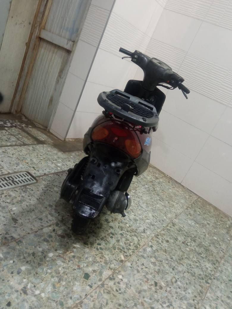 السلام عليكم اخوان دراجه للبيع كلش نضيفه البارحه بالمطره طفت وبعد ماشتغلت الله شاهد دراجه اخت الجديده كهربائيات كلها شغاله تايرات جدد السعر 150نهايتها. رحمه الوالديكم بدون عمله /مكان الرشاد قرب فلكة حي النصر

 *********** واتساب
