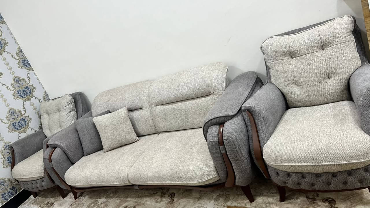 تخم للبيع …
استخدام ٤ اشهر فقط جديد كلش شخط مابي 

يتكون من ٢ ثلاثيات + ٤ كراسي + التخم قلابي يصير سرير

مصنوع من خشب الزان الأصلي المعروف بقووته ومتانته 

السعر / 1,300,000

رجااءً فقط الشراي يدخلي خاص  
مكاني الناصريه قرب المدينه المائيه


**إذا كنت صاحب هذا الإعلان وتريد حذفه لأي سبب، رجاءا أرسل رسالة إلى الدعم الفني**