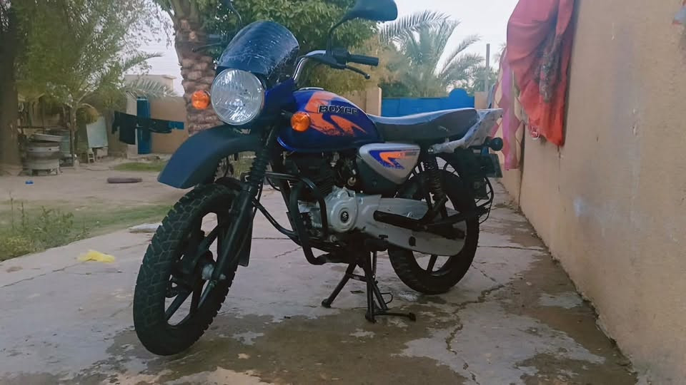 سلام عليكم دراجه بوكسر جبلي الموديل 2023  رقم وسنويه الدراجه مكفوله المكينه مكفوله عله ايدي العنوان بغداد الحسينيه المعامل رقمي ***********
