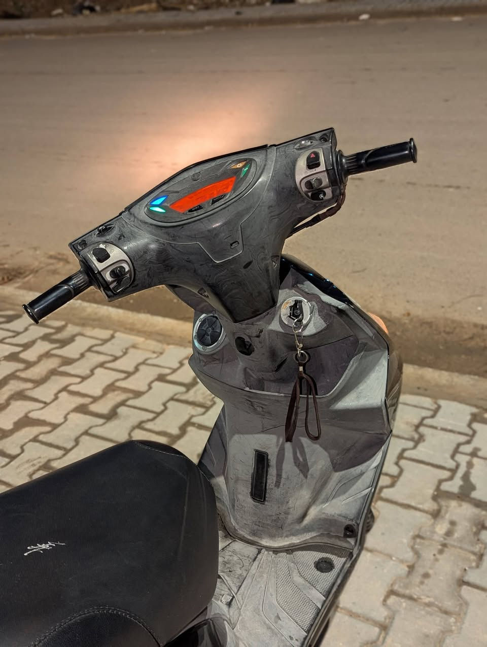 جي تي ار موديل 2014 كفاله عامه من تاير للتاير 
دراجه بحاله وكاله شلعه ومعدل شلعه تخبل شك گاع  وكفراتهه بلباكيت دراجه ختم واحد دراجه صارلهه 25 يوم نازله شرط كفراتهه ليشوفهن يگلك تجاري من نضافتهن


**إذا كنت صاحب هذا الإعلان وتريد حذفه لأي سبب، رجاءا أرسل رسالة إلى الدعم الفني**