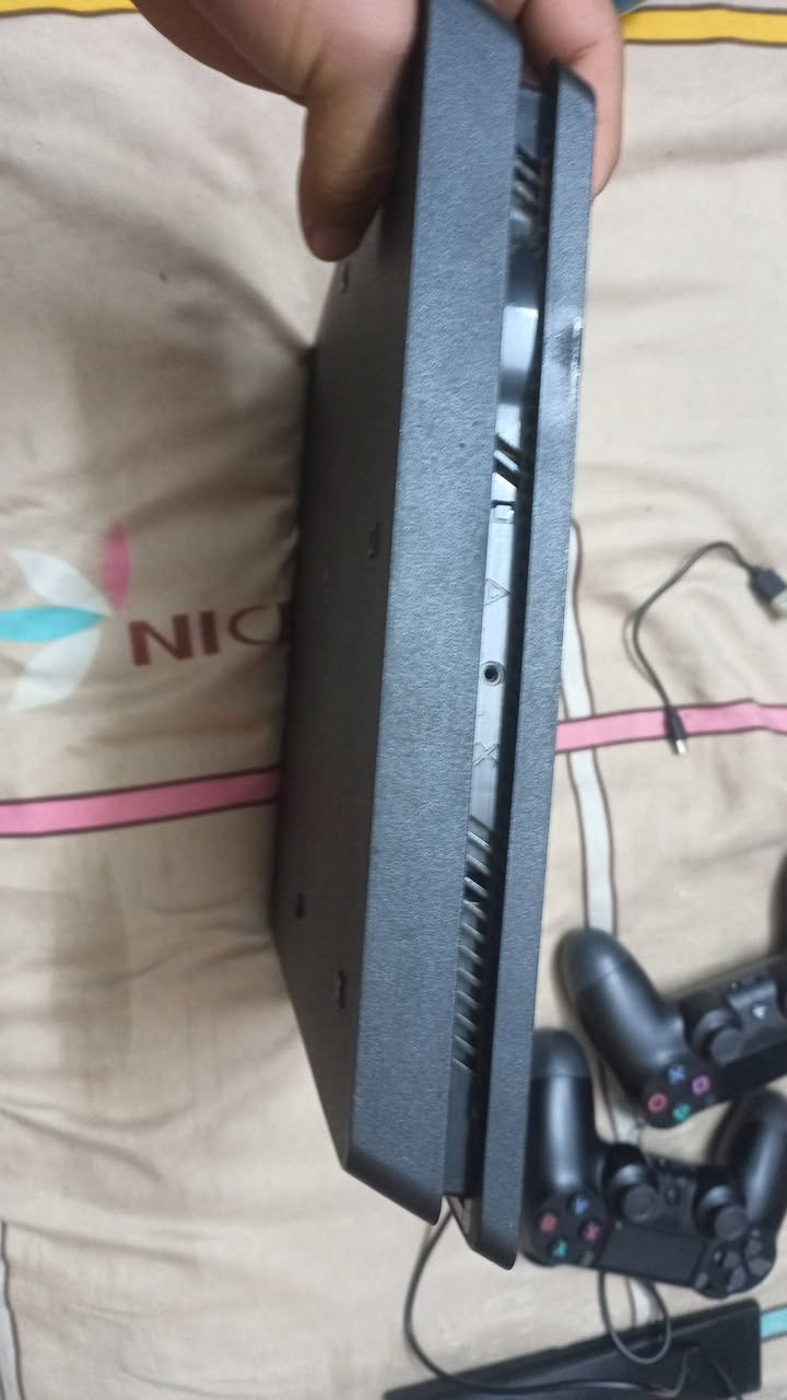 سلام عليكم بلي فور سلم واحد تيره مهكر صدار 9 احسن صدرات اقسم بالله البلي من جبته ولحد الان مافايت مصلح جهاز حلو ونضيف كلش حلومكاني بغداد سعر خاص واني خادم..


**إذا كنت صاحب هذا الإعلان وتريد حذفه لأي سبب، رجاءا أرسل رسالة إلى الدعم الفني**