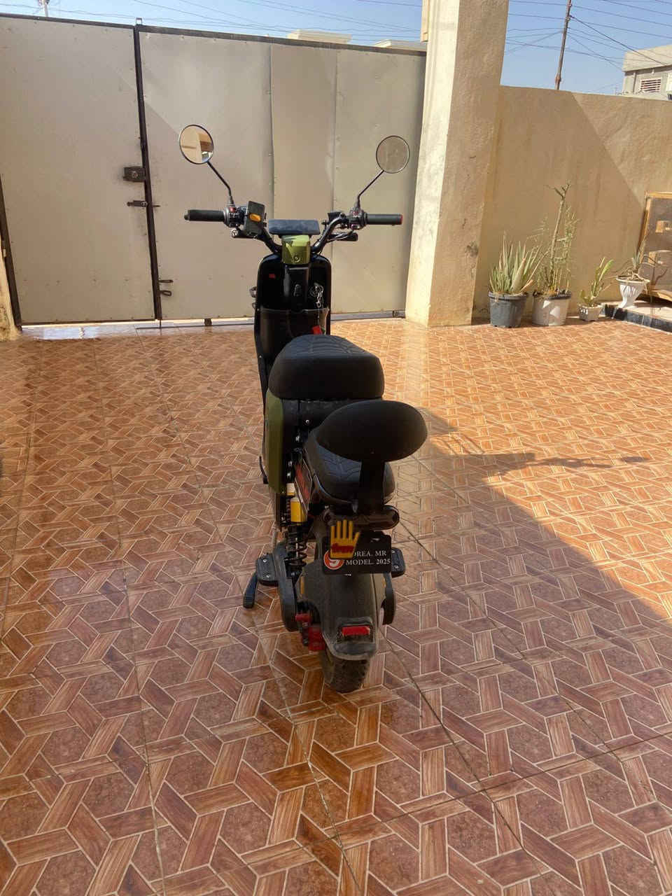 للبيع ماطور شحن R9 نظافه فول السعر 450 وبيه مجال ***********
