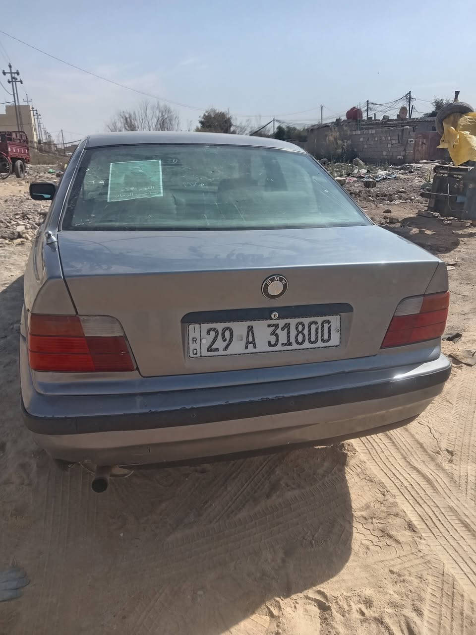 سلام عليكم سياره بي ام  للبيع 336 موديل 1993مكينه ونجي 6 صدر تعبان مكان واسط كوت شرط تحويل سعر 35                     ***********
