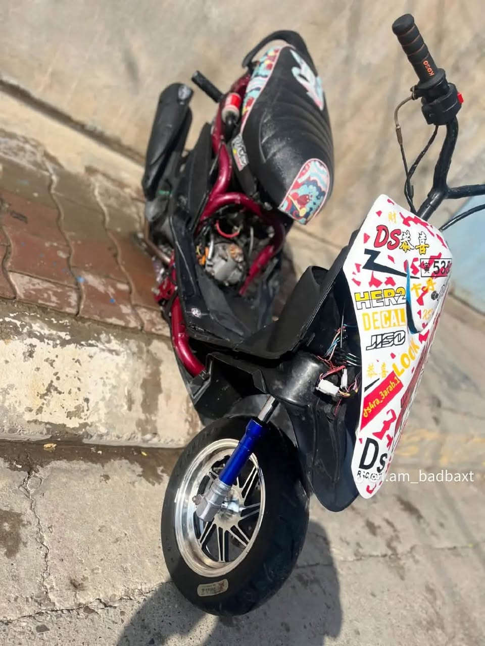 السلام عليكم للبيع
ماكس عدله مكينه شرط لاصرف لا بخار لا نضوح جيب فيتر او تعال افحص 
بوشه 49 بلاديه 
الدراجه بيه 

1كلجات امامي خلفي رياضي مال تفصيخ 

2 اوياله نجميه اصليه 

3صدر مامي رياضي 

4دبل خلفي رياضي 

5ستاند رياضي سبع الوان 

6قطره دهن رياضي 

7شيال رياضي 

8صالنصه اف ام جديده 

9قاعده اسويج او سويج سبع الوان 

دراجه شرط شلعه او عدل تشك الكاع  السعر 600بيه مجال 

مكاني قادسيه الثانيه للستفسار ***********  وتساب
