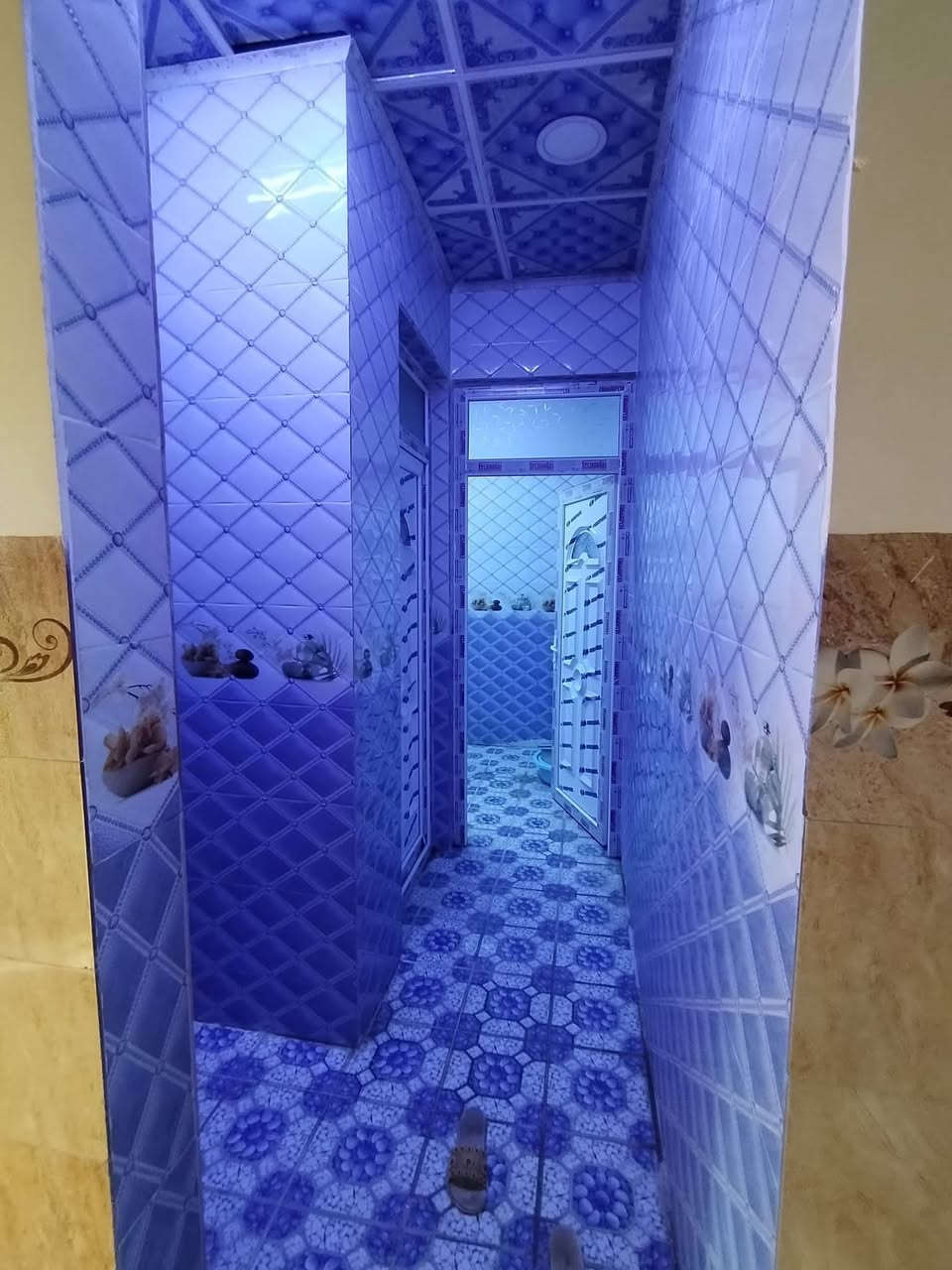 🔴 دار للبيع 🏘🔑🔑FOR SALE 

🔴الموقع👀 حي الأخاء الثانية قرب شارع اربيل

🔴 ملك صرف طابو الزهور

🔴مساحة الدار ( 150 ) متر

🔴الواجهة (6) متر

🔴 طابق ونص بناء 2019

🔴  يتكون من 3 نوم وهول واستقبال ومطبخ وصحيات.. 

🔴للأستفسار عن عروضنا العقارية المتميزة وأسعارها ⤵️مراجعة

          🎖تاج الملوك للعقار🎖
     

🔴العراق↔️الموصل↔️ حي الاخاء سايدين كنيسة تايتنك مقابل البسة الأصدقاء أو ألتواصل معنآ ⤵️على الارقام
☎️(*********** احمد العبيدي 
☎️(*********** احمد العبيدي
