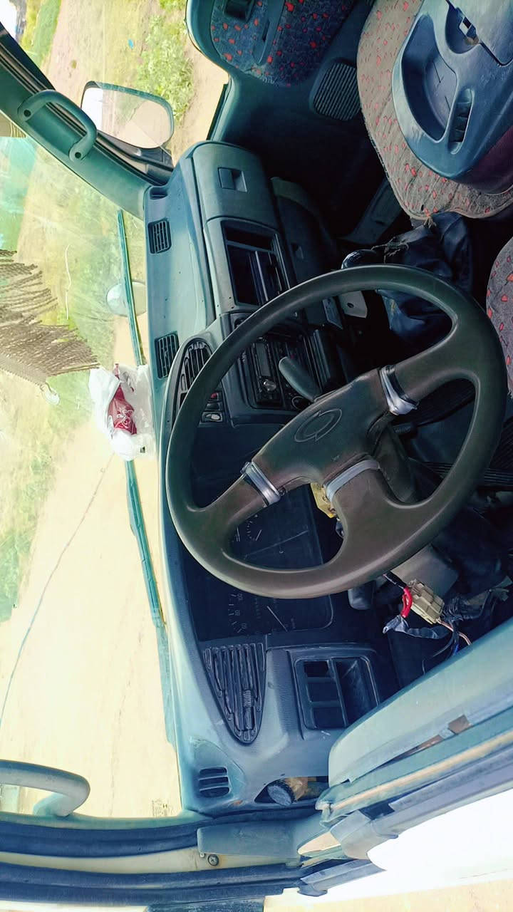 سلام عليكم سياره للبيع سامسونج موديل 2000 سياره نضافه 80٪ محرك مجفت جديد هوه والبنب كهربائيات شقاله كله ارقام انكليزي بعد شهر استلمهن رقم بغداد حمل السنويه تنتهي بعد 2 سنتين. سياره مكفول كفاله عامه سعرها 60 وبيها مجال لشراي چثير 
***********
