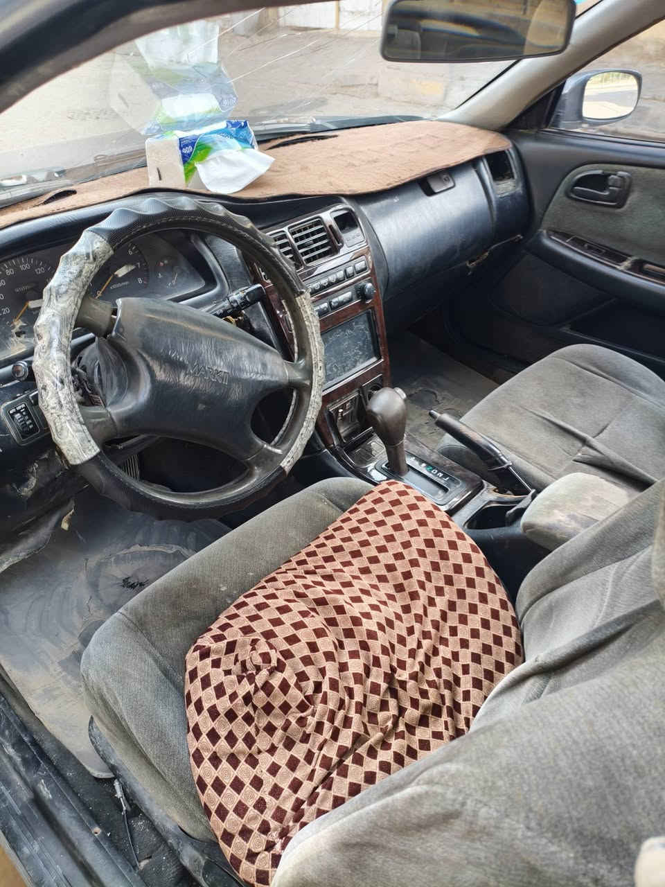 سلام عليكم سياره مارك نفخ البيع كفاله من عيب و صوليه المديل 1993السعر 50وبيه مجال قيل المكان كربلاء  الرقم ***********
