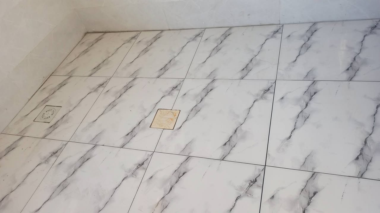 شغلي جدار وارضي  بايات كاشي داخل الموصل فقط              شغل شرط نظيف 
رقم ***********
