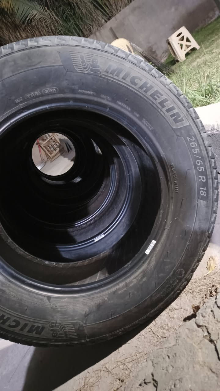 تخم تاير نوع MICHELIN امريكي
سنة الصنع 2024
القياس 265/65 R 18
السعر 200قفل
مكاني طويريج لتواصل خاص


**إذا كنت صاحب هذا الإعلان وتريد حذفه لأي سبب، رجاءا أرسل رسالة إلى الدعم الفني**