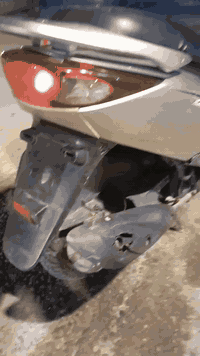 سلام عليكم.دراجه 140*للبيع*دراجه جديده وخير📍 من الله شعله معدلل تخبلل💯 دراجه بيها زنون وتايرات جدد دبلات كهربائيات كلها شغاله *مكينه مكفوله *كفرات بلاديه ودراجة مال جناي رنبه تشتغل✅ سلف وهندر *سعرر 650 ************📞خابر وتدلل عنوان (شماعيه أو اورفلي)
