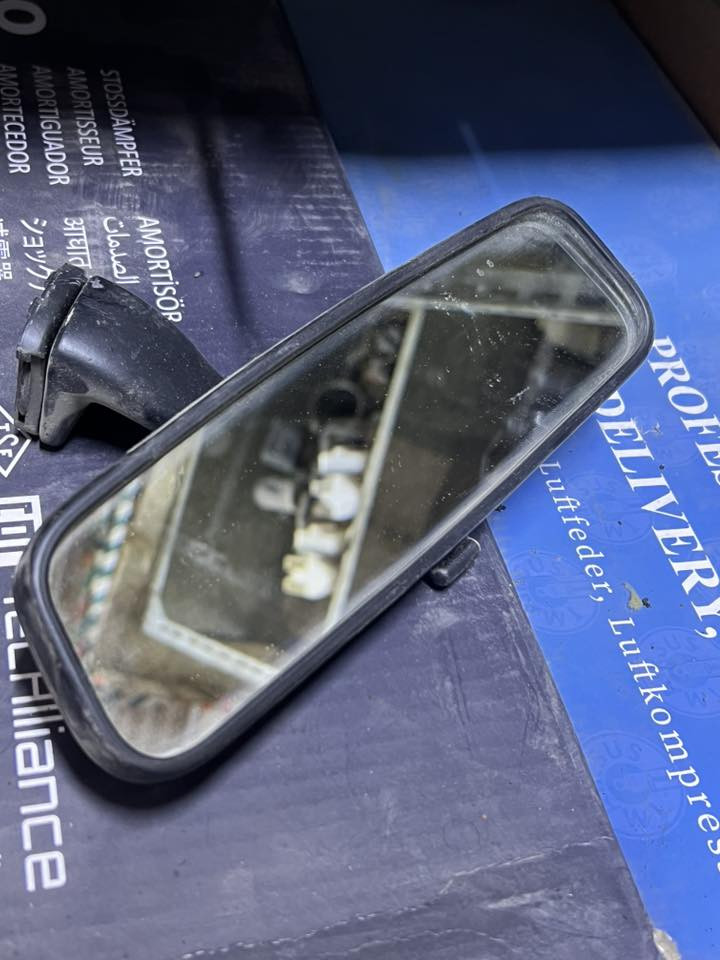 سلام عليكم هاي المرايات للبيع يمكن بيهن كوري وهيج شي والباقي مادري مال شنو شوف الي يعجبك وبيش يفيدك تعال آخذهم مكاني بغداد


**إذا كنت صاحب هذا الإعلان وتريد حذفه لأي سبب، رجاءا أرسل رسالة إلى الدعم الفني**