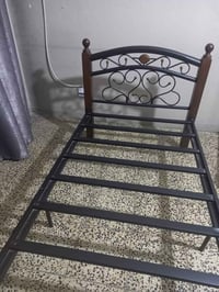 من رخصه الادمن .. سرير نفر عدد ٢ جديد غير مستخدم واحد مشدود والثاني با...