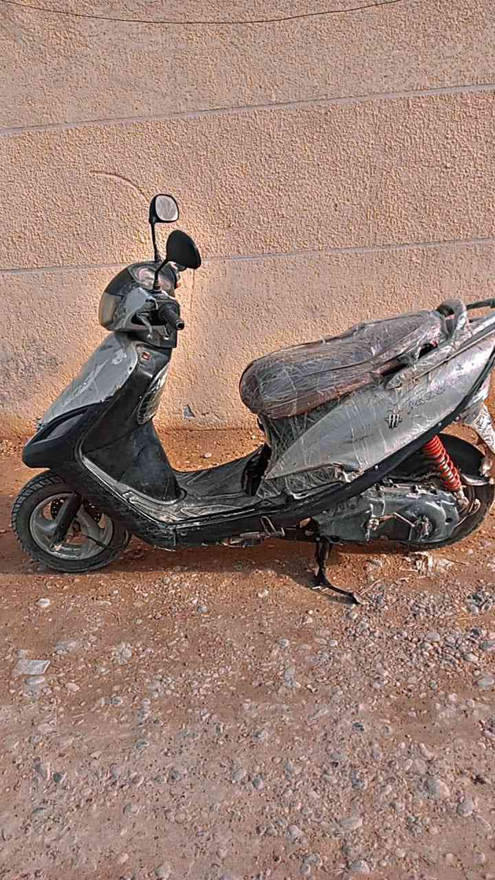 سلام عليكم دراجه ماكس 140
الدراجه وكفت كابريتر بس ابيع كوم حديد 
السعر 175 وبي مجال 
ملاحضه بي مجال 
متواجد خاص واتساب 
***********
المكان بغداد الغزاليه
