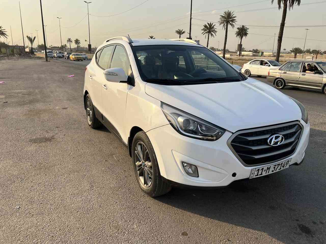 سلام عليكم توسان للبيع وارد خليجي موديل 2016 بسمي بيه صبغ بنيد وجاملغين اماميه بدون دواخل السعر 120 الرقم ***********…
