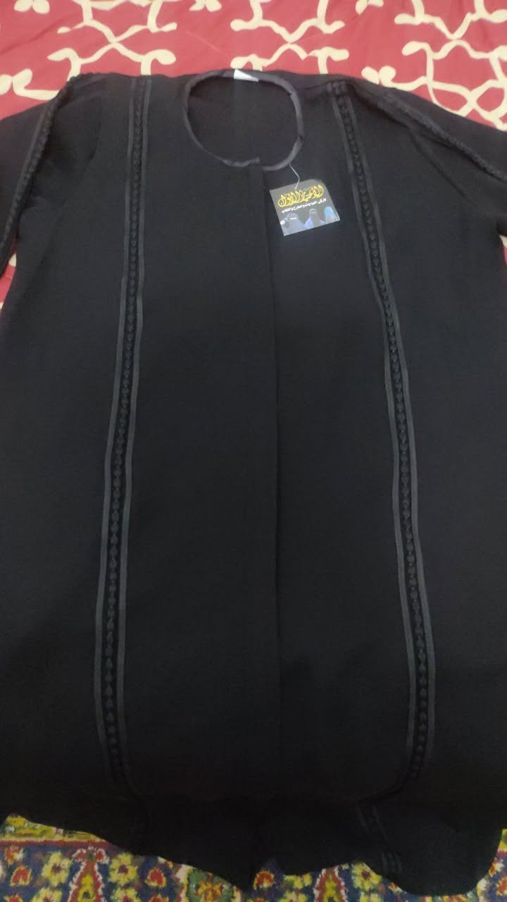 جبه بناتي تلبس طول ١٤٠ تقريبا جديدة مامستخدمة للبيع ب١٥ نهايتها قماشها جرجيت سواد فاحم مكاني مكرمه


**إذا كنت صاحب هذا الإعلان وتريد حذفه لأي سبب، رجاءا أرسل رسالة إلى الدعم الفني**