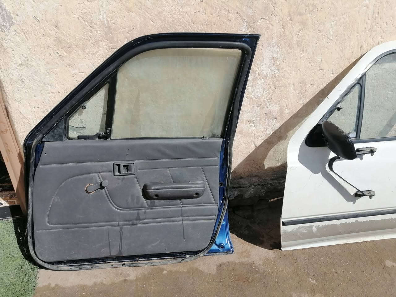 سلام عليكم بيبان بيكم تيوته كاملات جام وبطاين  ويرهم علئ سياره  دير  بلاديات سعر 550 المكان ذي قار رقم ***********
