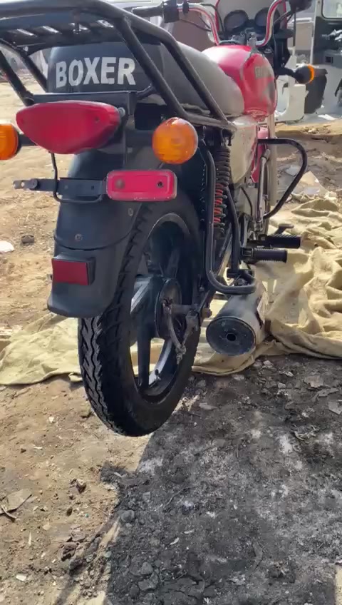 دراجه بوكسر مديل2018 لبيع دراجه نضيفه وخير منالله اوراق اصولي لون احمر سعره 750وبيه مجال بسيط مكاني الحمزه الغربي لستفسار ***********
