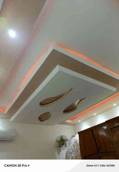 عقار طابو صرف 100 متر حي فدك ورديه خارج كافة الخدمات موجوده السعر 84 وبيه مجال بسيط جماعة ال70 اتمنا خليك بعيد للاستفسار الاتصال ***********
