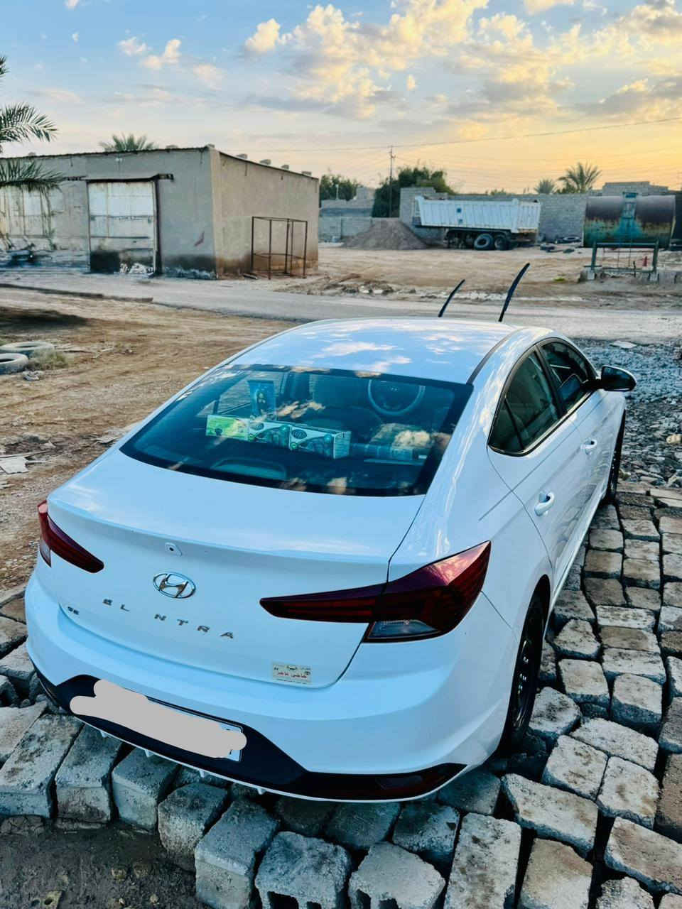 السلام عليكم النترا للبيع امريكي موديل١٩ كير اي تي محرك ٢٠٠٠  مكفول رقم اربيل انكليزي هزه وفحص جديد السعر ١٤٢ وبيهة مجال حك الجيه رقم *********** ***********
