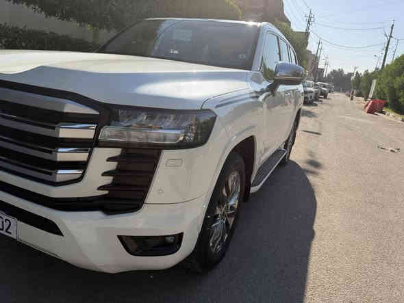 LAND CRUISER_2022 _GXR_55,000k 
سعر ($630) ورقه وبيه مجال 
رقم تليفون (***********)
🔷 ملاحظه سياره بدون مراوس
🔷تويتا لاندكروز موديل (٢٠٢٢) ساز اصلي
🔷سياره جديده  ساز باب اولا
🔷سياره مواصفات (GXR)__(SAS)
🔷سياره (٦) سلندر تنفص تبيعي
🔷ماشيه (55) الف كيلو 
🔷مكفول كفاله  عده بارد بالباب وتكحيل كارت  

🔷سياره گير محرك بشرط  مامفتوح 
🔷سياره ماشيه "55,000 الف كيلو 
🔷تخم تاير جديد 
🔷سياره داخل بيجي كشنات  جلد

🔷مواصفات سياره 
(كوشنات جلد _ شغال عن بعد
_ كاميرا _ كوشنات تدفيه _ شاشه كبير
٣ شاشات بيلادي _ وايرليس شحن _   نيظام eco _ سلايت _ النزلاق _ثلاجه _ زينون _ حساسيه الديك المؤخره مرايات _)

🔷سنويه هزه كل جديد مباشر حول

🔷• نظافه ١٠٠٪ كامل سيرڤس بدون نقص و

🔷مكان بغداد البلديات 
🔷سعر ($630) وبيه مجال 
🔷رقم . ***********
