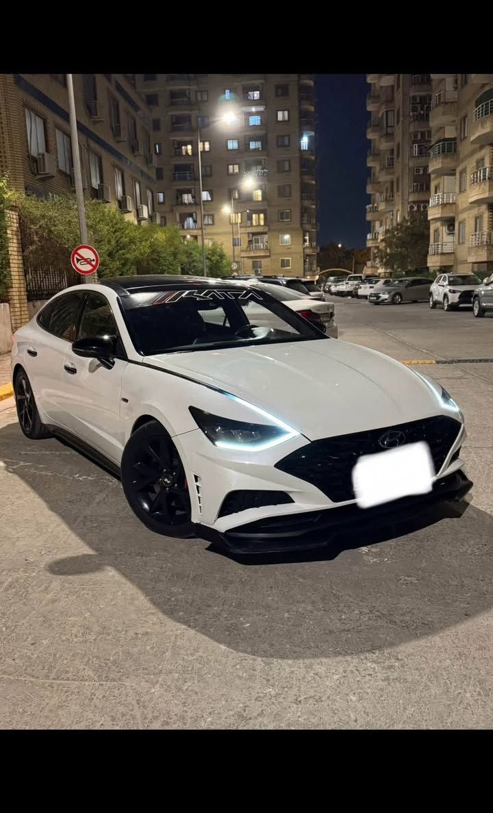 السلام عليكم
‎سوناتا NLine

‎موديل 2022 رقم اربيل 

ماشية ٨٠

‎مواصفات السيارة فول ان لاين بعد هواى مواصفات بيهه

‎الاظافات الي عليها

‎عليها كت كاربون فايبر داخل  وخارج السيارة اصلي

‎وسياره بيها شوته برفورمنس وعطاس توربو وبلكات ريسنك 

‎وفيت بم ريسنك وبيها برمجه من امريكا 

‎المواصفات

‎بصمة ) ابواب + صندوق )

‎تشغيل عن بعد

‎شاشة جبيرة ) كار بلي t اندرويد )

‎واير ليس شحن

‎مثبت سرعة

‎قيادة ذاتية

‎تحديد مسار

‎رادار امامي

‎رادار جانبي

‎ادار خلفي

‎كامرا دوارة

‎مثبت ستيرن

‎اسايد بريك بصمة

‎مودات قيادة ) نورمال - سبورت - سبورت بلاص -

‎ﻛﻮﺳﺘﻢ)

‎كشنات تدفئة

‎بانوراما

‎تبريد بيانو

‎تبريد قطعتين

‎لدت بلادية بالدشبول متغير الوان تتحكم بيهه بالشاشة 96 لون

‎كيجات بالعداد تظهرلك قراءة (حماوة الدهن التيربو ا

‎ﺍﻟﻌزم)

‎كيجات دجتال تتغير ويا كل مود مثل ماموضح بالصورذ

‎كير دكم ٨ سرعات دبل كلج+ شفتات ستيرن

‎نظام سماعات BOSE اقو، انظمة سماعات

‎كشنات تدفئة

‎جامات اوتو

‎اوتو هولد

‎كشنات كنتارا حضن N

‎مكينه 2500 تيربو

‎لدات امامي خلفي

‎وبعد هواي مواصفات بيهه

‎حالة السيارة:

‎جميع الشواصي سليمة 

‎

جميع الايرباكات سليمة

السعر ١٩٠ وبيها مجال او مراوس

***********
