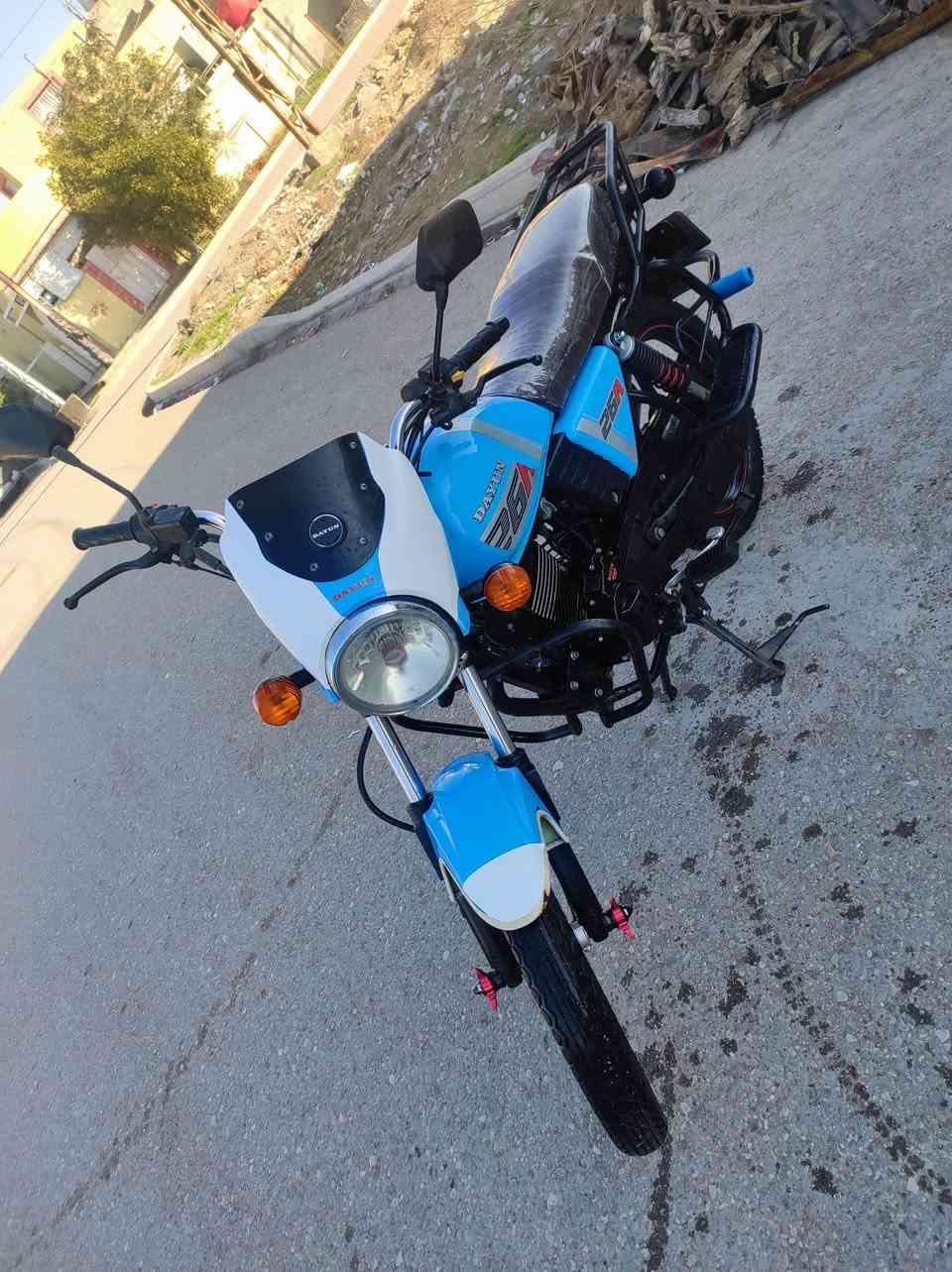 دايون 23 رقم وسنوية جديده اخت الزيرو بأسم تحويل مباشر
سعر2300 عنواني ديالى شهربان ***********
