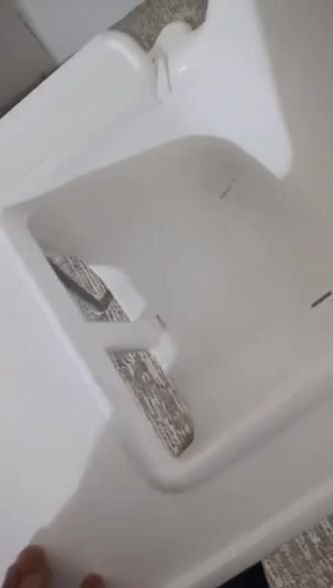 سڵاو ئەم کوشینەم کڕیوە زۆرم بەکارنەهێناوە دەبێتە کاریکۆتیش بۆ مناڵ کاتی نوستنی لە ناو سەیارە و کورسیەکی نان خواردنیشی لەگەڵدایە دەیفرۆشم
هەولێر

ژ.م***********
