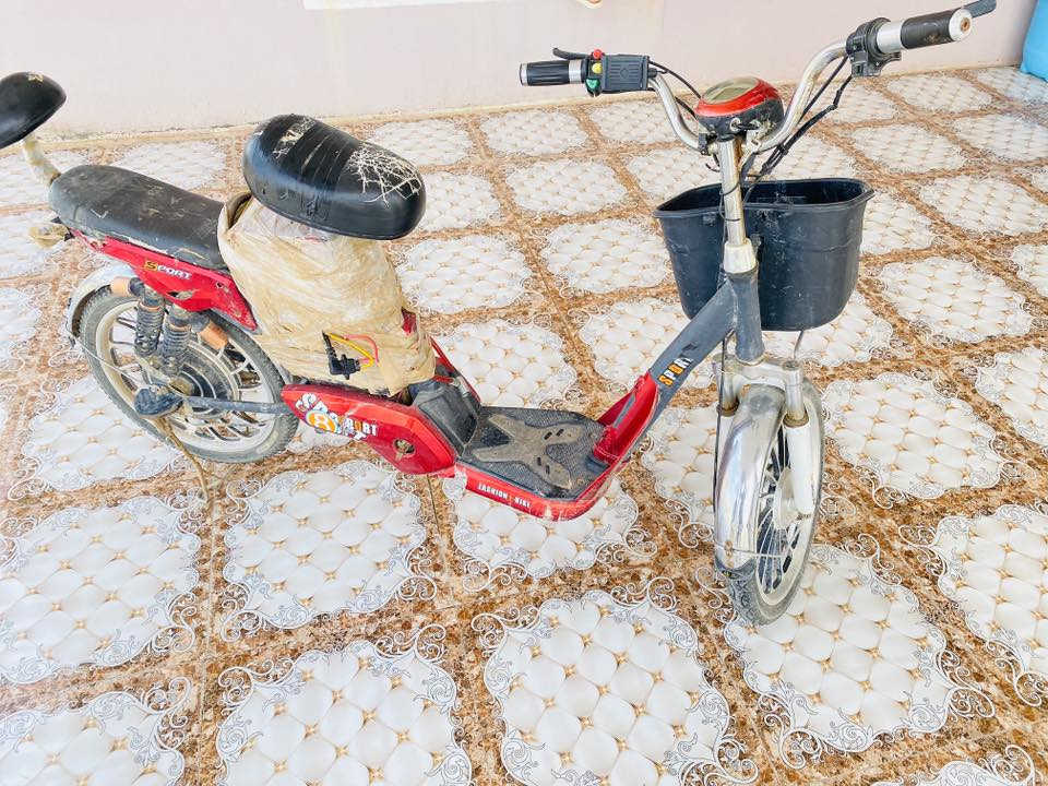 السلام عليكم بايسكل شحن للبيع موديل 2024بايسكل شغال شاشة شغالة دبلات شغالات بايسكل ما عايزو شي.
اتصل وتدلل:***********
