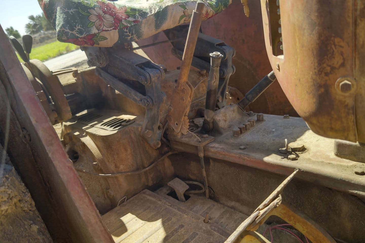 للبيع مكينه عنتر موديل 1987مكينه مكفوله من كلشي محرك نضيف  شاصي نضيف سنويه ارقام  موجوده   السعر 3500 وبيه مجال بسيط كلش  مكاني ميسان فضاء كميت


**إذا كنت صاحب هذا الإعلان وتريد حذفه لأي سبب، رجاءا أرسل رسالة إلى الدعم الفني**