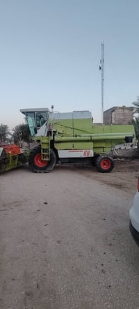 حاصده كلاس للبيع موديل 2003.    07887325966