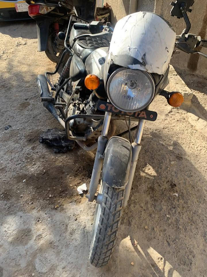 السلام عليكم بوكسر ٢١ للبيع دراجه حلوه ومال روحه وجيه دراجه ناقصهه يده هندر وشخاطه سلف. يحتاجلهه ترتيب بسيط مكاني اعضميه قفل من الأخير 450 شراي يخابرني ***********
