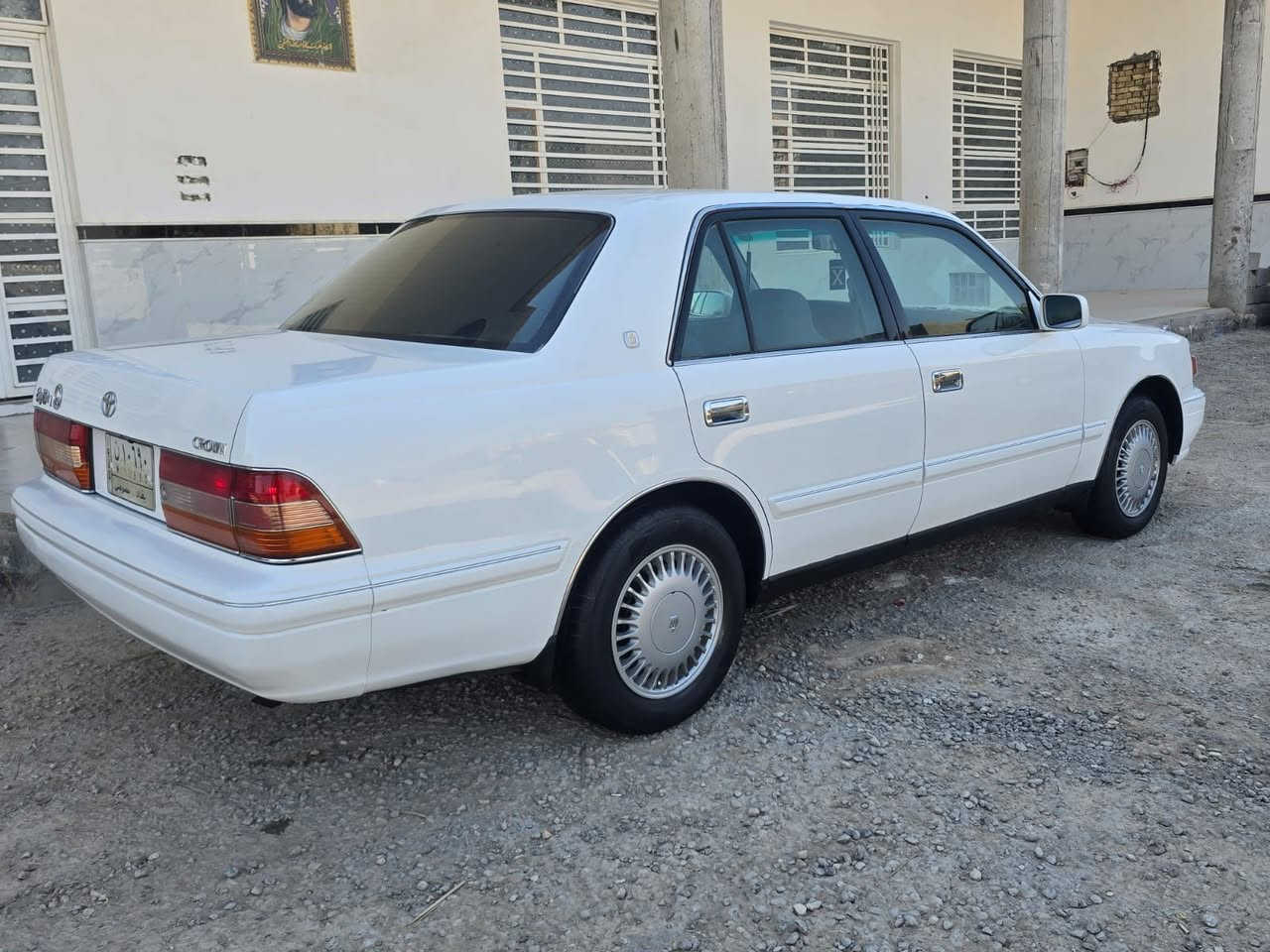 السلام عليكم راس الثور تكم موديل 1998 كفاله عامه من الضربه والكصه والنقل جثه والعيب الشرعي والاصوليات رقم بغداد تحويل مباشر باسمي مكينه وكير vvt جدد حداديه جديده تخم تاير جديد تبريد خلفي امامي سياره جاهزه بمعنى الكمله اي نقص مابيه السعر 110وبيه مجال رقم الهاتف ***********
