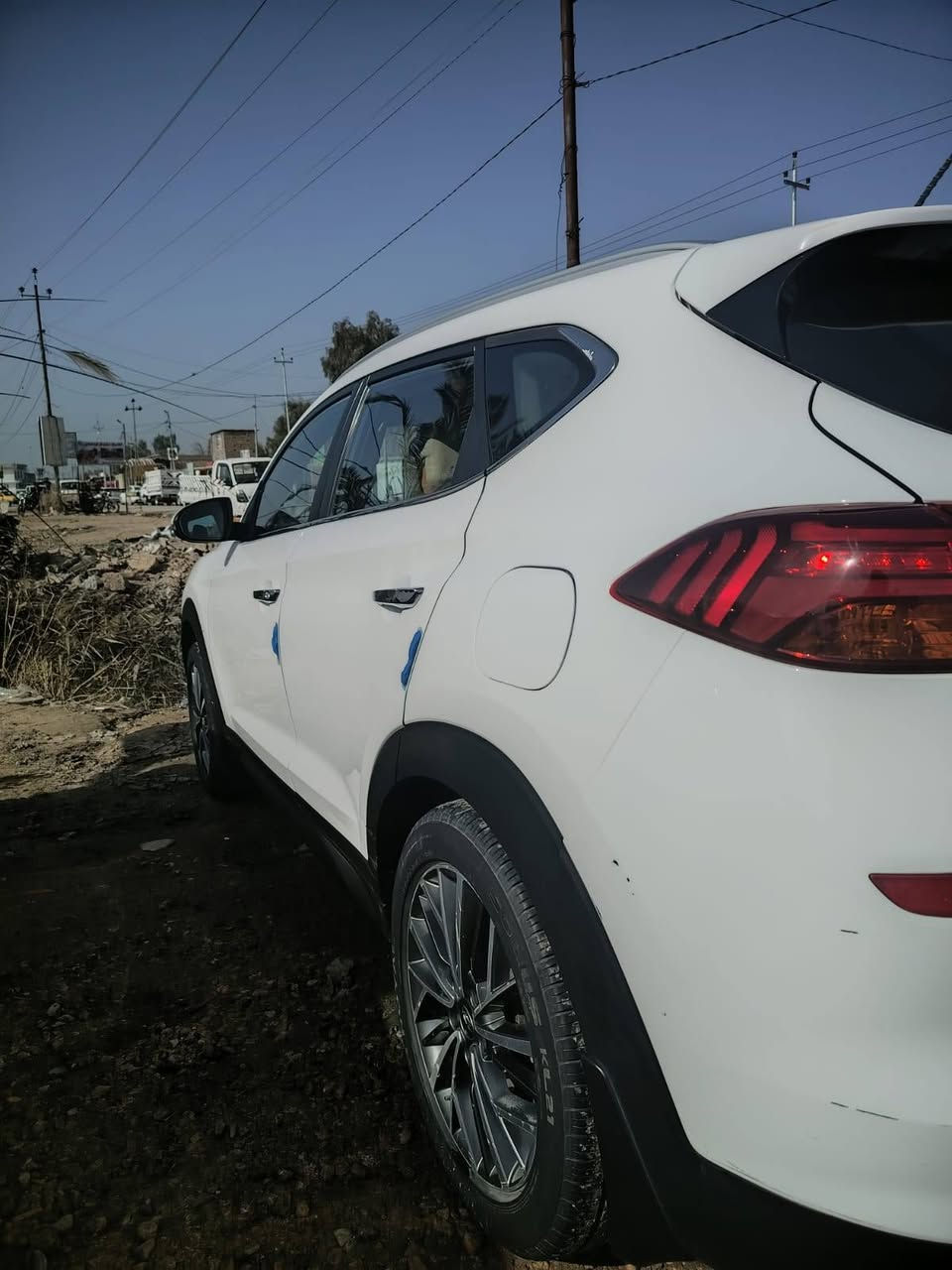 توكسان ٢٠١٩ ماشية ١٠٧ الف كيلو توجد ملاحظات  مكانين بارد
للاستفسار اتصل على الرقم *********** السعر ١٨٥ ورقه
