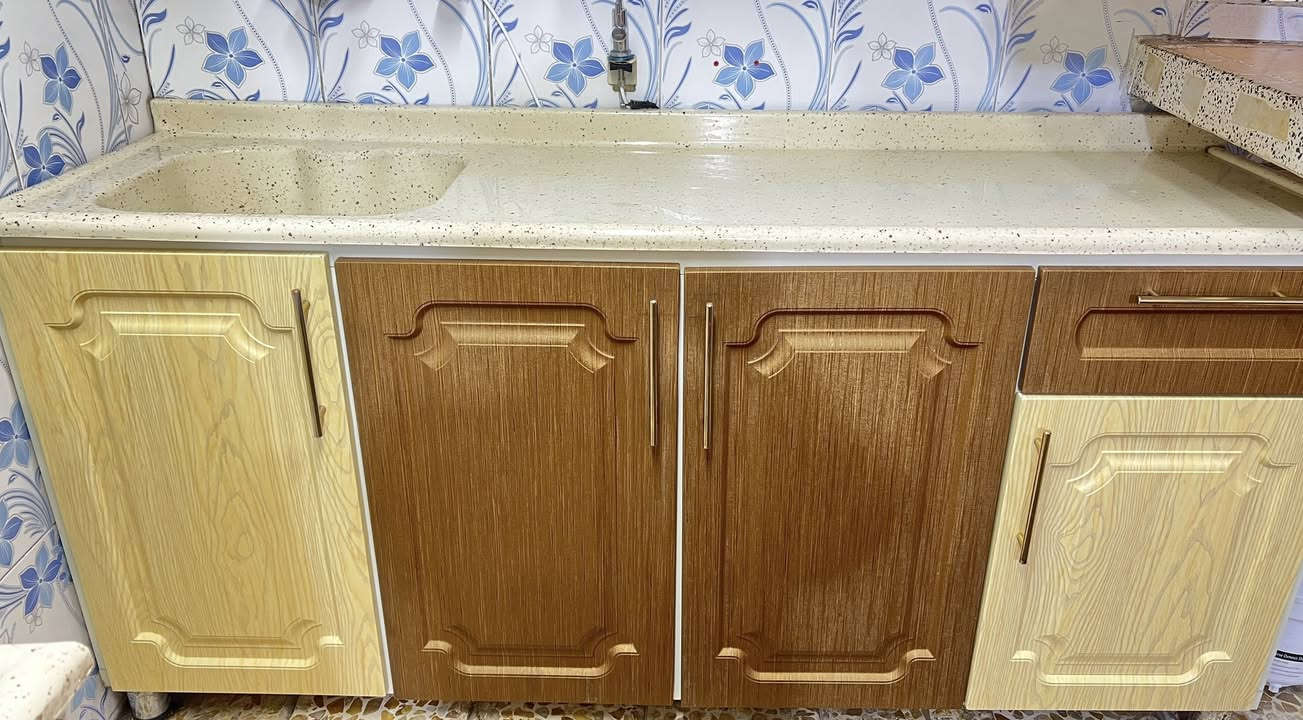 كاونتر كوارتز وابواب hdf ومن الداخل المنيوم السعر 300 الحرية الثانية للاستفسار ***********
