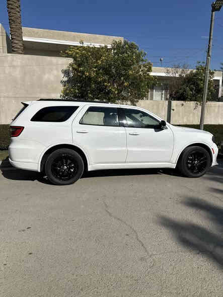 دورنكو 2023 GT PLUS جي تي بلص مرقم بغداد بسمي
فووول مواصفات ١/١
6 سلندر 

كلين تايتل بدون ضرر سياره تخريب جاملغ امامي فقط باقي كله مكفول 
 
فقط جاملغ ومرجع نفسه تعديل
وصور الضرر مرفقة بالمنشور 

السعر 335$

هاتف /***********

سلايت ( فتحة سقف )
رادار امامي ( تثبيت مسار مع مانع تصادم )
رادار جانبي ( نقطة عمياء )
شفتات
كشن وستيرن خزن ميموري
صندوق كهربائي
داخل جلد مع تطريز باللون الأحمر 
كشنات تدفئة وتبريد 
مرايات قلابة مع البك 
حساسات 
ستيرن تدفئة وتحكم كهربائي 
اشاير مري
ماسحات أوتو مع المطر
شاشة كبيرة أبل كار باي واندرويد اوتو
وضعيات قيادة سبورت وايكو
أوتو ستارت ستوب ( إطفاء ذاتي ) 
تشغيل عن بعد 
ستيرن رياضي على شكل حرف D

جداً نظيفة السيارة وبوضع الشركة 
وبدون مصرف نهائياً
