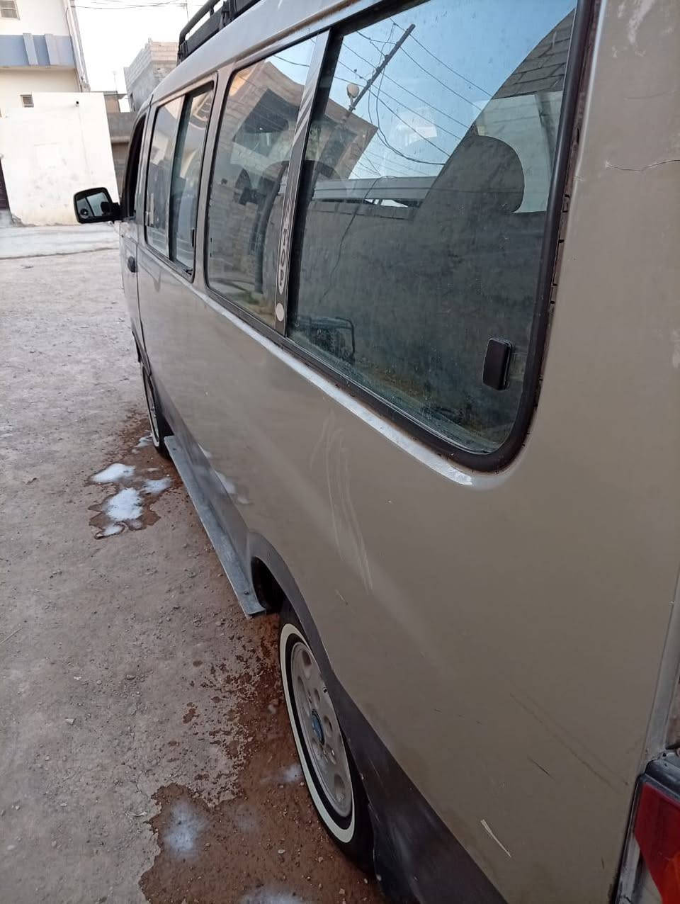 سلام عليكم بيريجو البيع موديل 2000 رقم بغداد بسمي تحويل ناني يوم الستفسار أكثر عل رقم ***********مكنان السياره ديالى بعقوبه
